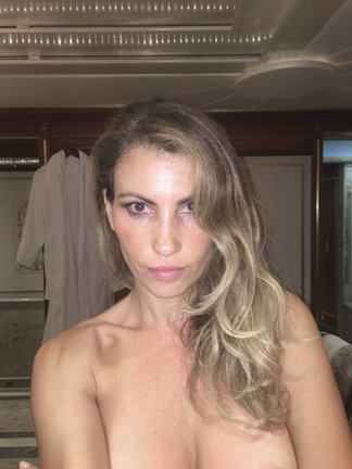 Ana Laspetkovski sexy-ass