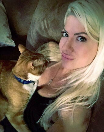 Angelina Love superb-sexy-photo