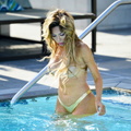 Farrah Abraham goes-nude