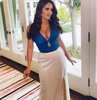 Salma-Hayek