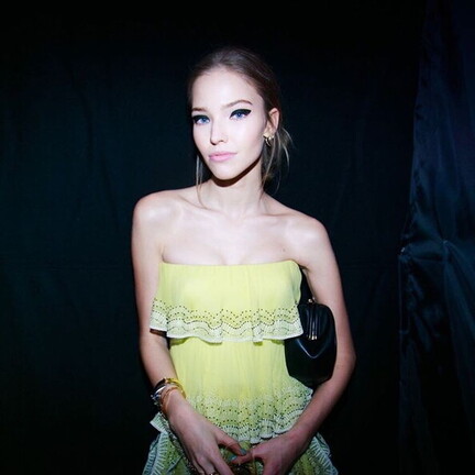 Sasha Luss superb-sexy-photo