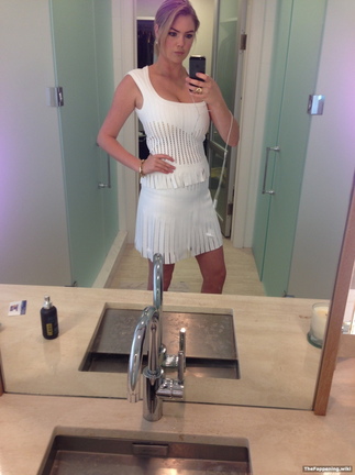 Kate-Upton-nude-naked-ass-post-535620-122215-79