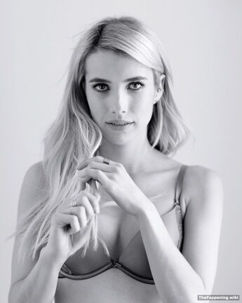 Emma-Roberts-nude-sex-post-635037-163968-8