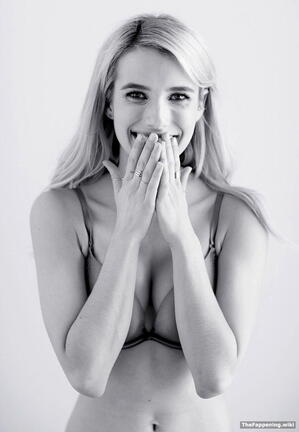 Emma-Roberts-nude-sex-post-635037-269130-19