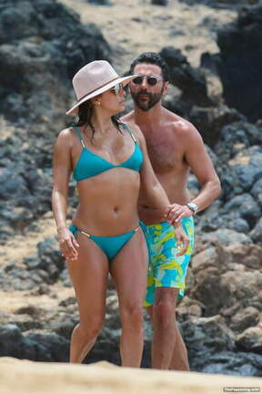 Eva-Longoria-nude-butt-tits-post-660597-203264-23