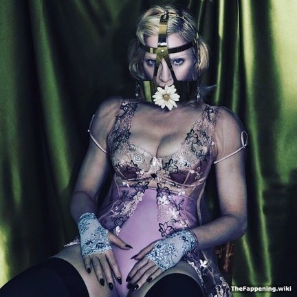 Madonna-nude-ass-tits-post-992301-850711-15