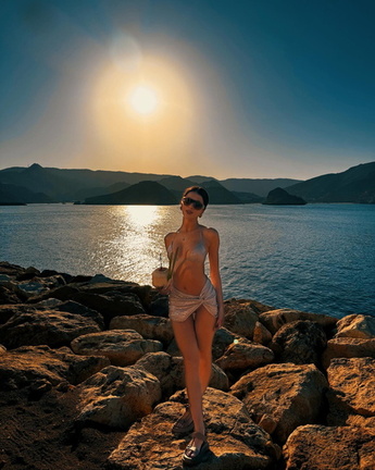 Roksana Wegiel Boobs