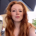 Francesca Capaldi tits