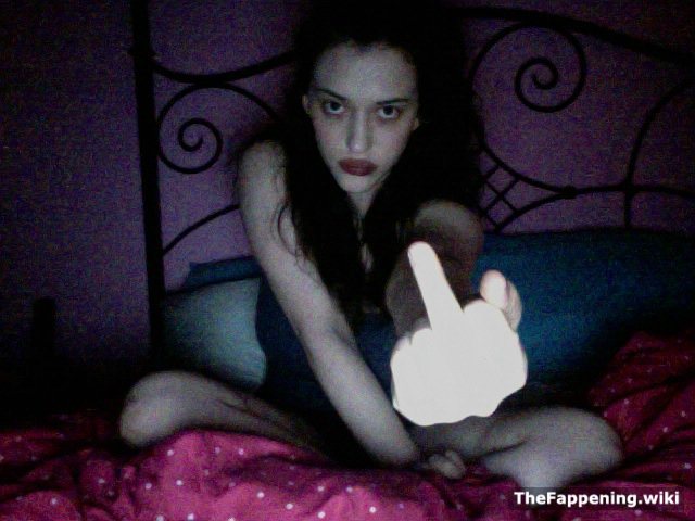 Kat-Dennings-nude-tits-kissing-post-577189-978537-1.jpg