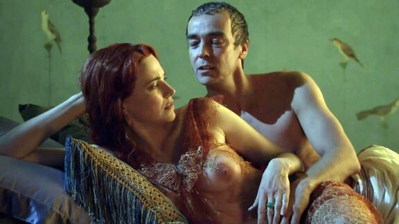 Lucy Lawless sexy-ass