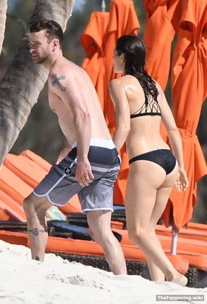 Jessica-Biel-nude-sex-bikini-post-093775-518205-27