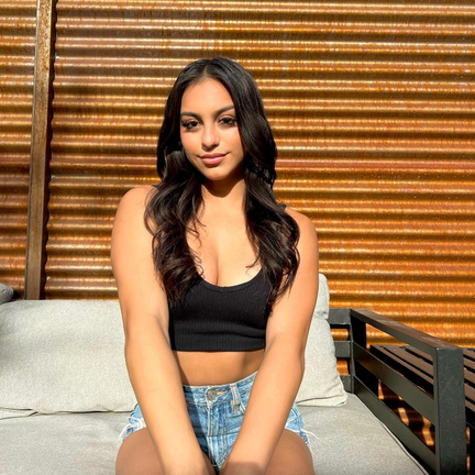 Saryna Gracia Boobs