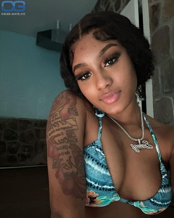 Semaj Lesley Boobs