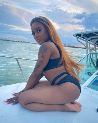 Semaj Lesley Ass