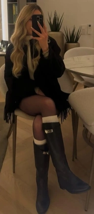 Shania Geiss long legs