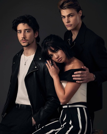 Peyton Elizabeth Lee threesome