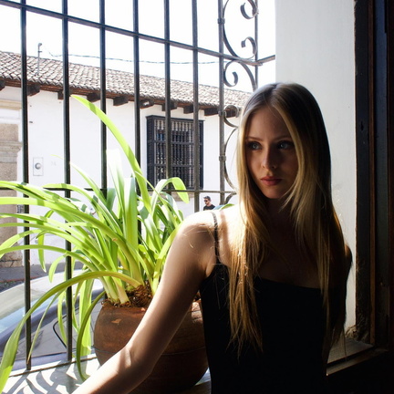 Loreto Peralta sexy blonde