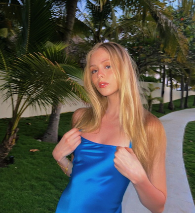 Loreto Peralta blue dress