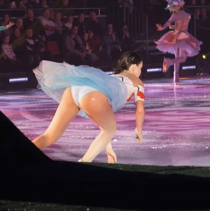 Anna Shcherbakova upskirt panties