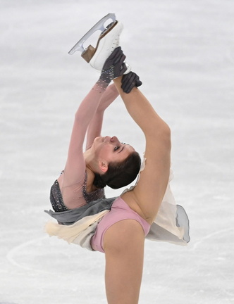 Anna Shcherbakova upskirt pink thongs