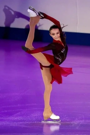 Anna Shcherbakova long legs