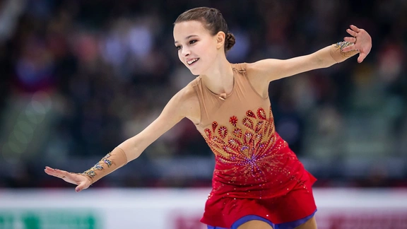 Anna Shcherbakova sexy pose